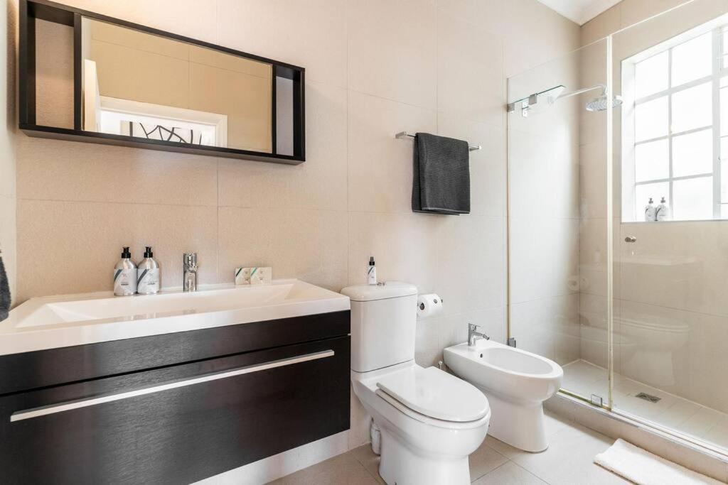 Seaside Panache - Cosy Home, Pool, Ocean Views Holiday home Cape Town