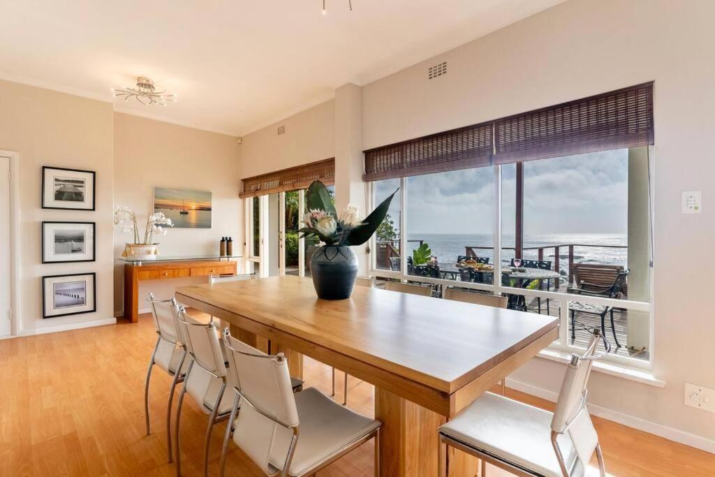 Seaside Panache - Cosy Home, Pool, Ocean Views *