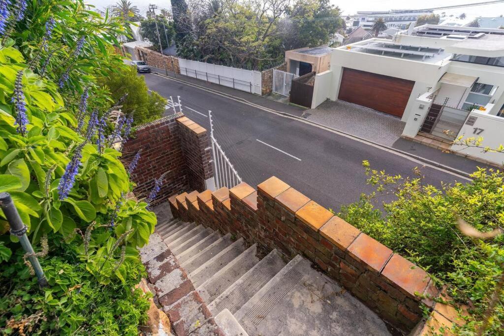 Seaside Panache - Cosy Home, Pool, Ocean Views Cape Town