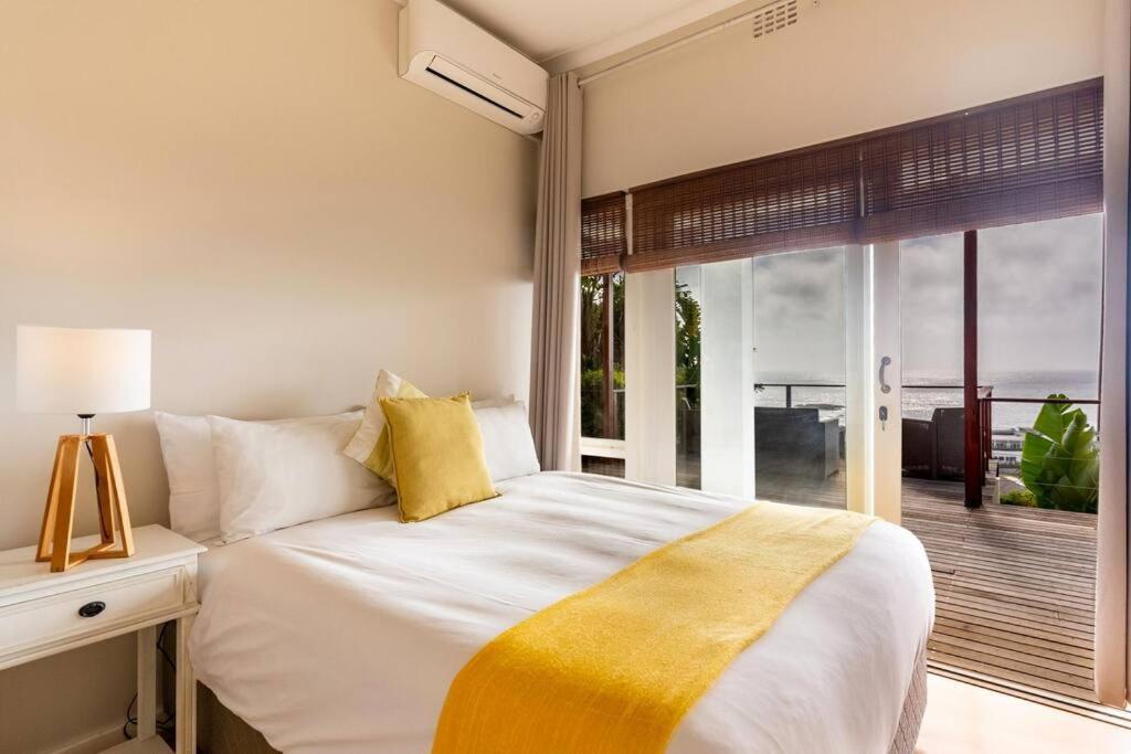 Seaside Panache - Cosy Home, Pool, Ocean Views Holiday home